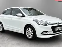 Used Hyundai i20 SE 84 HP (61 kW) 2017 White Hatchback