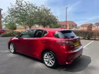Used Lexus CT200h 134 HP (98 kW) 2017 Red Hatchback
