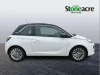 Usado Vauxhall Adam Glam 100 CV (73 kW) 2017 Blanco Utilitario
