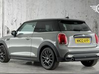 Usado Mini Cooper Classic 134 CV (98 kW) 2022 Gris Utilitario