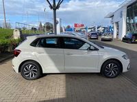 Begagnad VW Polo Life 80 HK (58 kW) 2023 Grå Halvkombi