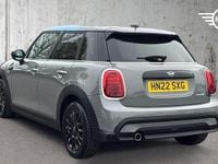 Usado Mini Cooper Classic 136 CV (100 kW) 2022 Gris Utilitario