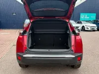 Used Peugeot 2008 Active+ 101 HP (74 kW) 2023 Red SUV