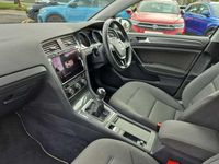 Used VW Golf VII SE 150 HP (110 kW) 2019 White Hatchback