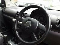Begagnad VW Fox 2006 Halvkombi