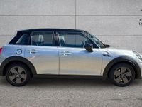 Używany Mini Cooper S Classic 176 KM (129 kW) 2023 Srebrny Hatchback