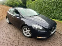 Used Volvo V40 120 HP (88 kW) 2016 Blue Hatchback