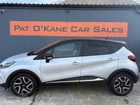 Used Renault Captur Iconic 90 HP (66 kW) 2018 Silver/black SUV