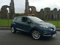 Used Renault Captur Dynamique 90 HP (66 kW) 2017 Blue SUV