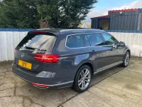 Usado VW Passat GT 150 HP (110 kW) 2018 Cinzento Carrinha
