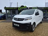 Gebraucht Vauxhall Vivaro Edition 120 PS (88 kW) 2021 Weiß Van / Kleinbus