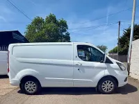 Used Ford Transit Custom Limited 130 HP (95 kW) 2021 Frozen white (solid colour) Van