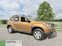 Used Dacia Duster Essentiel 115 HP (84 kW) 2018 Orange SUV