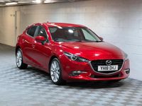 Używany Mazda 3 Inclusive 2018 Czerwony Hatchback