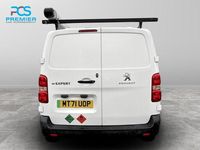 Used Peugeot e-Expert 100 kW (136 HP) 2021 White Van