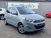 Używany Hyundai i10 Active 86 KM (63 kW) 2012 Srebrny Hatchback