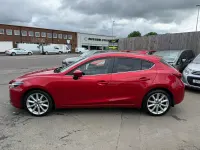 Used Mazda 3 Inclusive 150 HP (110 kW) 2018 Red Hatchback