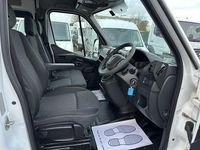 Second-hand Vauxhall Movano 130 CP (95 kW) 2019 Alb Monovolum