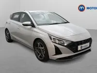 Używany Hyundai i20 Ultimate 101 KM (74 kW) 2025 Szary Hatchback