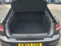 Usado VW Arteon R-line 190 HP (139 kW) 2020 Cinzento Citadino