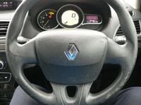 Used Renault Mégane III Expression 106 HP (77 kW) 2009 Red Hatchback