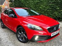 Used Volvo V40 2014 Red Hatchback