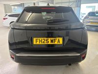 New Peugeot 2008 Allure 100 HP (73 kW) 2025 Black SUV