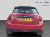Used Mini Cooper Hatch 134 HP (98 kW) 2018 Red Hatchback