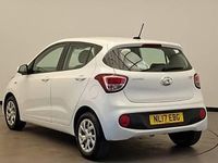 Used Hyundai i10 SE 66 HP (48 kW) 2017 White Hatchback
