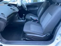 Used Ford Fiesta 75 HP (55 kW) 2015 White Hatchback