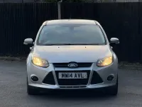 Używany Ford Focus Zetec 2014 Srebrny Hatchback