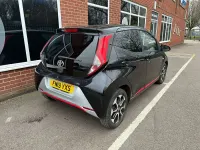 Begagnad Toyota Aygo Trend 2019 Svart Halvkombi
