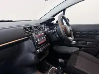 Used Citroën C3 PureTech 83 HP (61 kW) 2023 Beige Hatchback