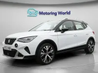 Usado Seat Arona Xperience Lux 110 CV (80 kW) 2023 Blanco SUV