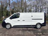 Used Vauxhall Vivaro 120 HP (88 kW) 2019 White MPV