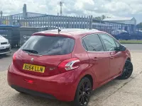Used Peugeot 208 S 115 HP (84 kW) 2014 Red Hatchback