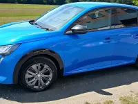 Used Peugeot e-208 Allure+ 100 kW (136 HP) 2023 Blue Hatchback