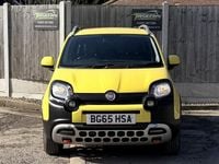 Used Fiat Panda Cross Cross 95 HP (69 kW) 2016 Yellow Hatchback