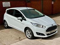 Used Ford Fiesta Zetec 82 HP (60 kW) 2013 White Hatchback