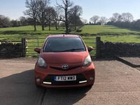 Begagnad Toyota Aygo 68 HK (50 kW) 2012 Orange Halvkombi