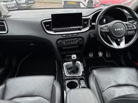 Used Kia XCeed 158 HP (116 kW) 2022 Grey SUV