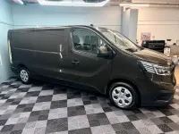 Usado Renault Trafic Business 2022 Castanho Monovolume