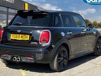 Usado Mini Cooper S Sport 192 HP (141 kW) 2020 Preto Citadino