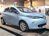 Used Renault Zoe Dynamique 64 kW (88 HP) 2015 Blue Hatchback