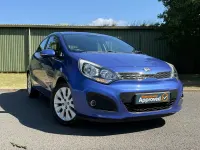 Used Kia Rio 109 HP (80 kW) 2013 Blue Hatchback