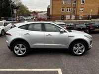 Używany Jaguar E-Pace SE 180 KM (132 kW) 2019 Srebrny SUV
