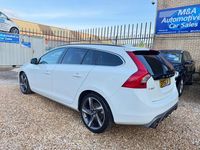 Used Volvo V60 R-Design 115 HP (84 kW) 2015 White Estate