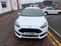 Used Ford Focus ST 185 HP (136 kW) 2015 White Hatchback