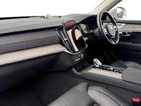 Usado Volvo XC90 Ultra 449 HP (330 kW) 2025 Prateado SUV