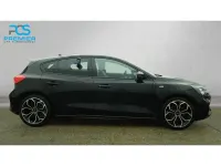 Begagnad Ford Focus ST-Line X 2020 Svart Halvkombi